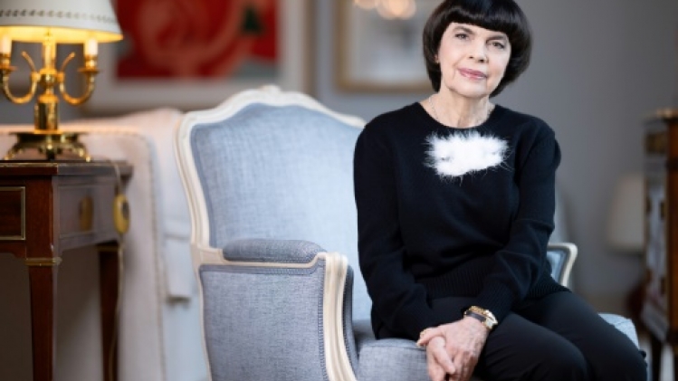 Mireille Mathieu reprend Edith Piaf pour lui dire merci