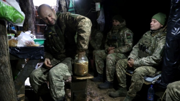 Neige, froid, souris: sur le front en Ukraine, le deuxième hiver de guerre arrive