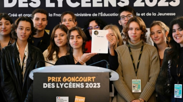 Doublé pour Neige Sinno: Triste tigre primé Goncourt des lycéens après le Femina