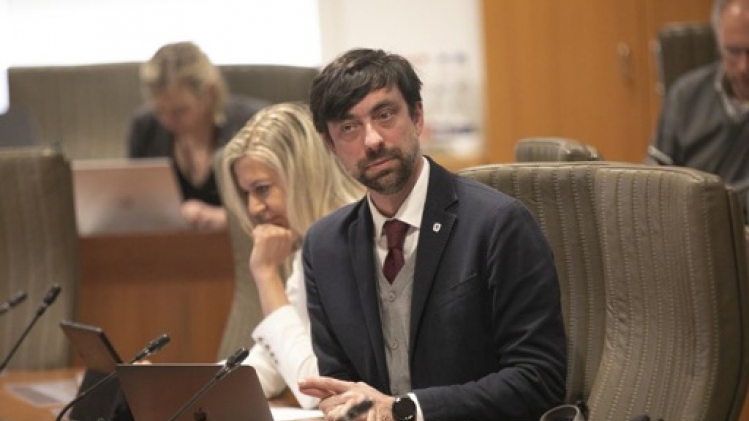 Willem-Frederik Schiltz remplace Tom Ongena au Sénat