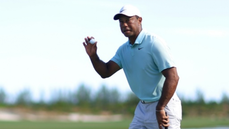 Golf: Woods a le sourire après sa 3e journée aux Bahamas