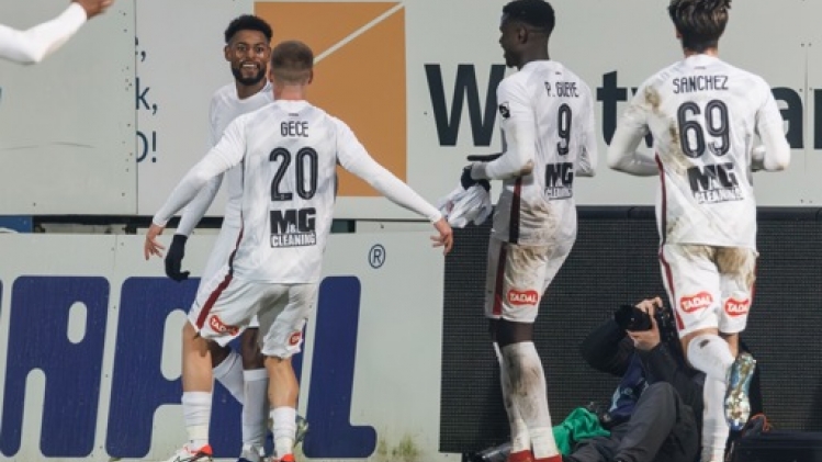 Le RWDM premier qualifié pour les quarts de finale