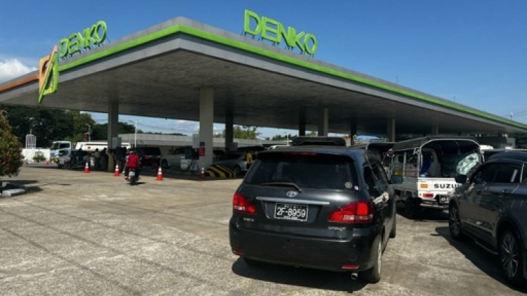 Birmanie: la capitale économique paralysée par une pénurie d'essence