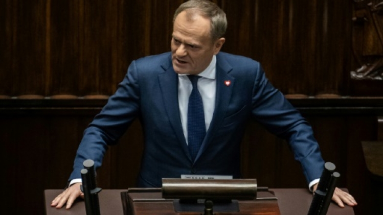 Pologne: Donald Tusk, chef de file des pro-européens, devient le nouveau Premier ministre