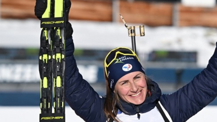 Justine Braisaz-Bouchet remporte le départ groupé et réalise le triplé à Lenzerheide