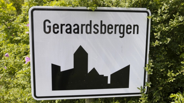 Ann Panis prête serment comme nouvelle bourgmestre de Grammont