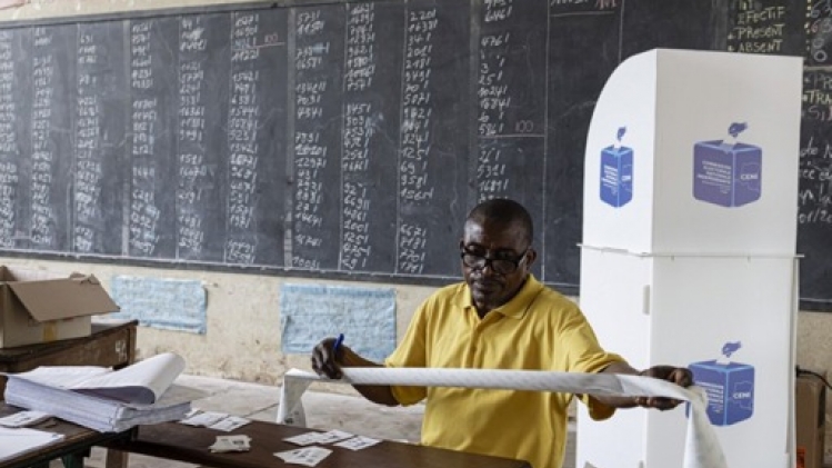 Présidentielle en RDC: premières tendances vendredi, selon un responsable