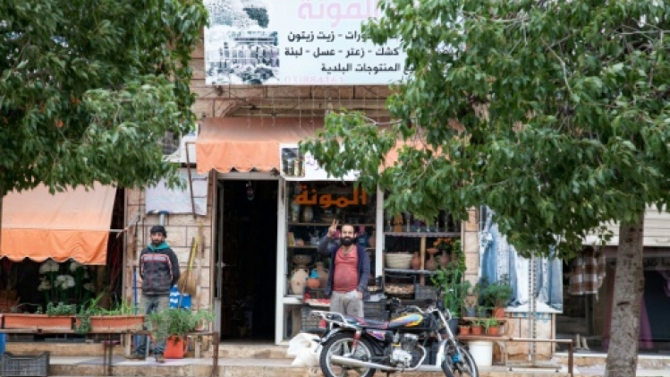 Dans le sud du Liban, quelques irréductibles travaillent sous les bombes