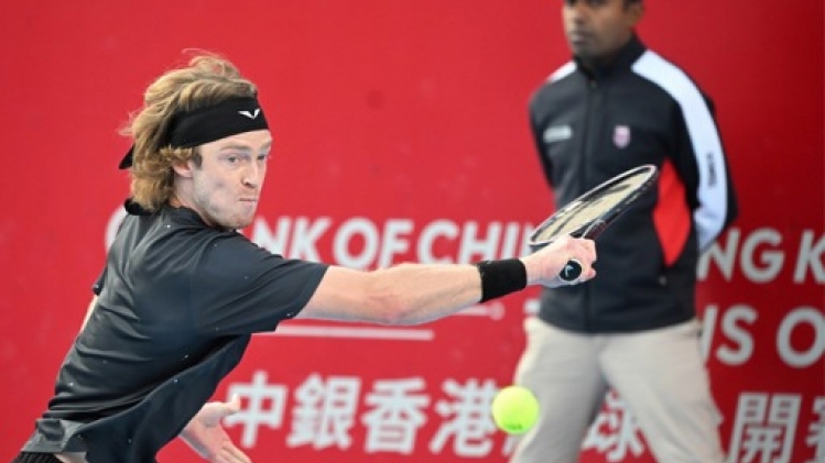 Andrey Rublev s'impose en finale contre Emil Ruusuvuori