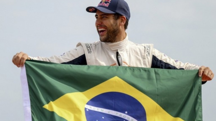 Lucas Moraes gagne la 3e étape en autos, Guillaume de Mévius perd encore du terrain