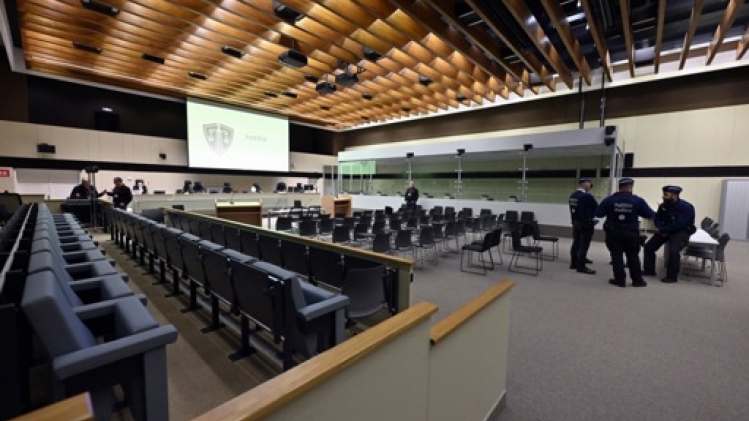 Le procureur requiert entre 7 et 10 ans de prison contre sept prévenus au procès Encro