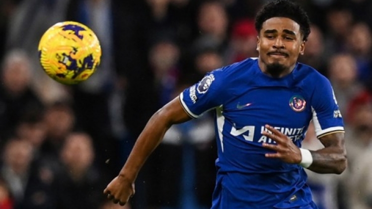 Dortmund obtient le prêt du défenseur néerlandais Ian Maatsen