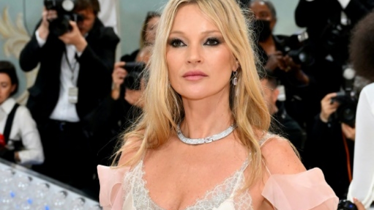 L'ex-top model Kate Moss, reine du cool, fête ses 50 ans