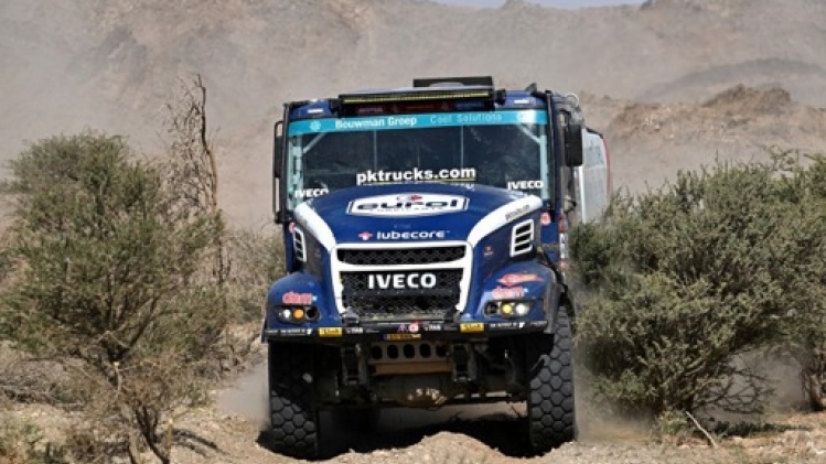 Mitchel Van Den Brink remporte l'étape mais Martin Macik garde la tête chez les camions