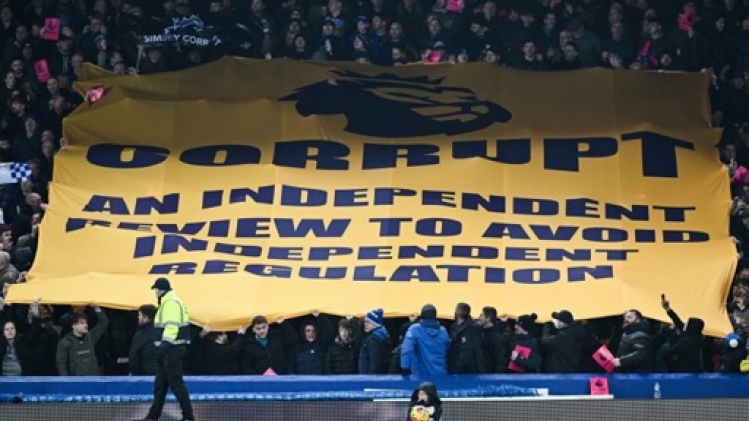 La Premier League poursuit Everton et Forest qui reconnaissent des infractions financières