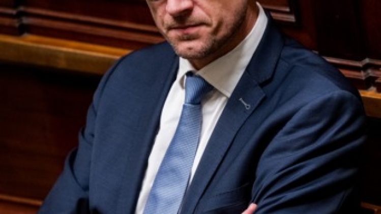 fb4ac254-0a6d-47a9-ae98-dda29e8f8c0d.jpg