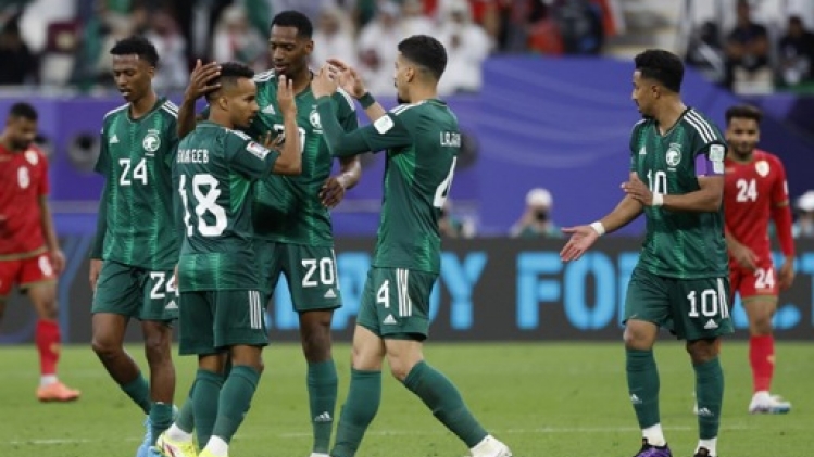 L'Arabie saoudite émerge dans les arrêts de jeu contre Oman pour son entrée en lice