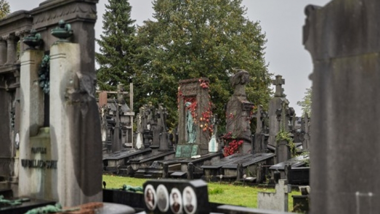 Fin de vie: l'humusation restera une pratique interdite en Région bruxelloise- B. Clerfayt