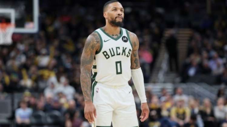 NBA: Lillard brille pour les Bucks, Embiid porte toujours les Sixers