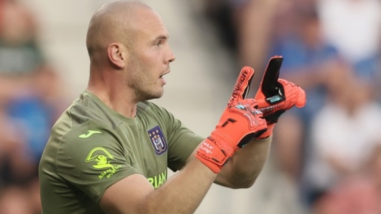 Le gardien français d'Anderlecht Maxime Dupé officialisé à l'OGC Nice