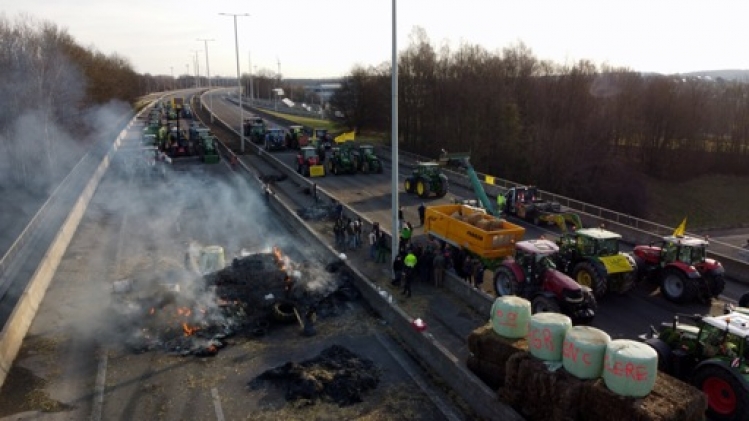 La Sofico va porter plainte pour les dégradations sur l'E42 à Daussoulx