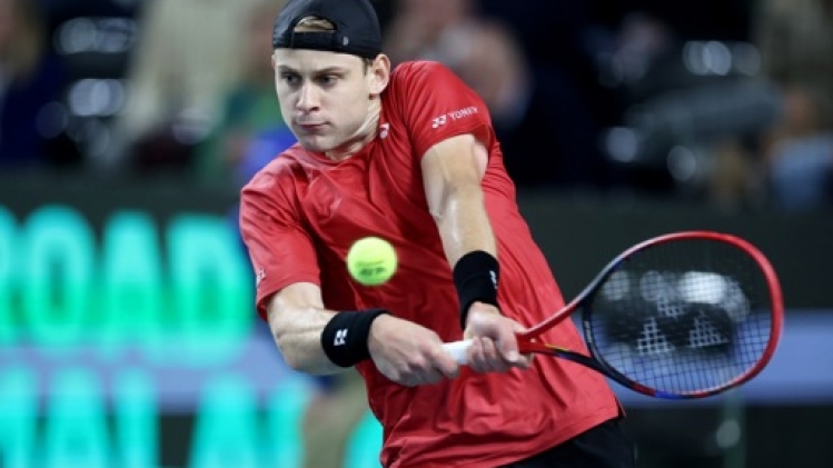 Zizou Bergs contre un joueur issu des qualifications au premier tour