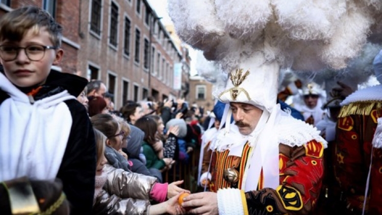 Binche s'est réveillée mardi à l'aube au son des tambours et des fifres