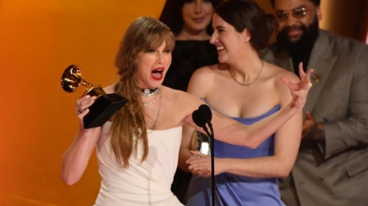 Sacrée pour la quatrième fois, Taylor Swift entre dans l'histoire des Grammy Awards
