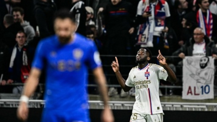 Orel Mangala ouvre son compteur pour Lyon, qui confirme son renouveau face à Nice