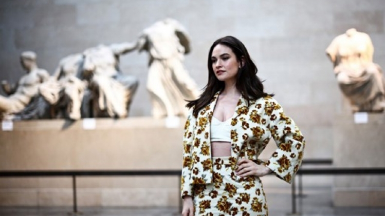 La Grèce en colère après un défilé de mode devant les frises du Parthénon à Londres