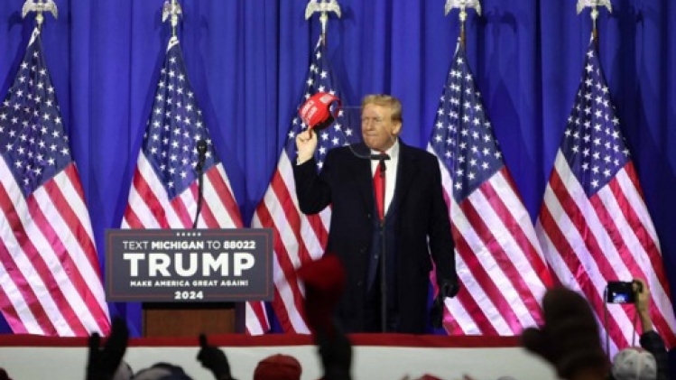 Trump lance une ligne de baskets à 399 dollars