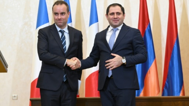 L'Arménie et la France resserrent encore leur coopération de défense