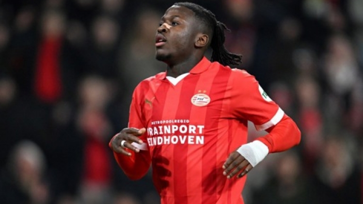 Feyenoord remporte la Supercoupe en battant le PSV de Johan Bakayoko