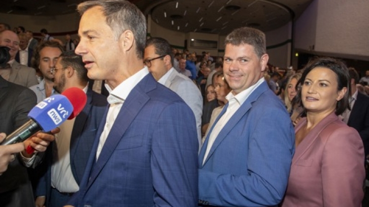 De Croo veut agir sur des dépenses sociales pour accélérer les dépenses militaires