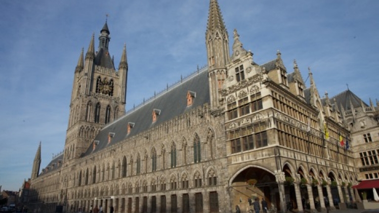 Dernière ligne droite pour la restauration du Beffroi et des Halles aux draps d'Ypres