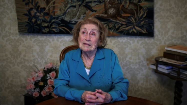 Décrire avant qu'on oublie: le témoignage d'une survivante de la Shoah