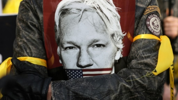 La défense de Julian Assange se bat pour un dernier recours contre son extradition