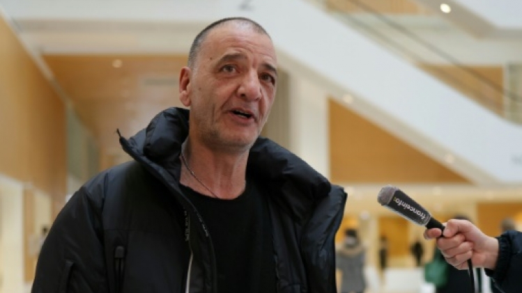 Escroquerie à la taxe carbone: Marco Mouly se rend au tribunal en vue de son incarcération