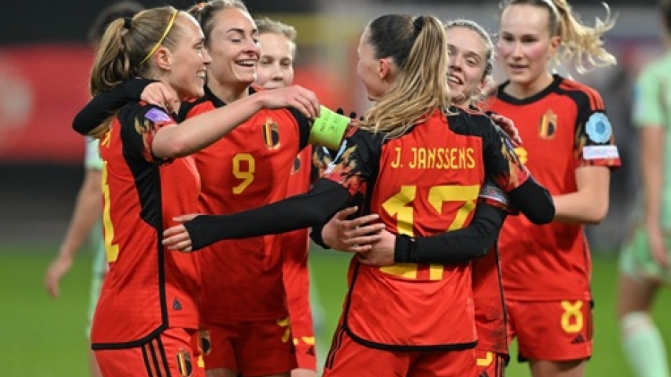 Les Red Flames toujours 18e, l'Angleterre grimpe sur la deuxième marche derrière l'Espagne