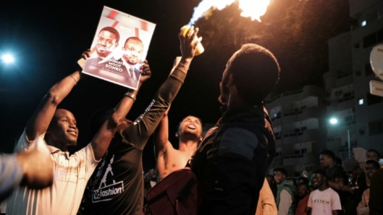 Sénégal: les opposants Sonko et Faye sont sortis de prison, liesse à Dakar
