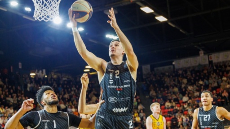 Johan Roijakkers entraînera Courtrai à partir de la saison prochaine