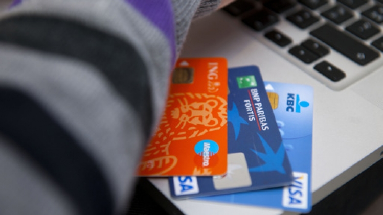 Febelfin craint une recrudescence des faux collecteurs de cartes bancaires