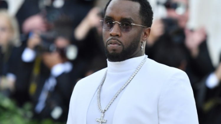 Procès au printemps 2025 pour le rappeur P. Diddy, qui reste en prison