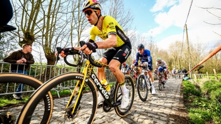 Wout van Aert donne de ses nouvelles après sa chute espère être bientôt sur le vélo