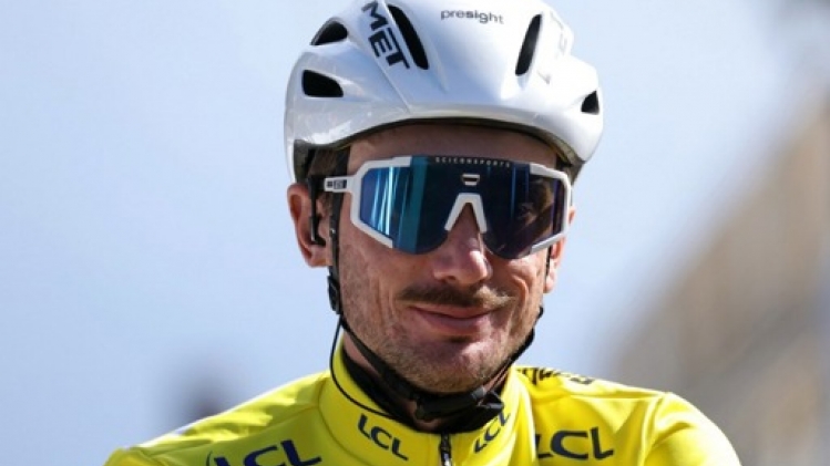 Brandon McNulty devant Maxim Van Gils au sprint