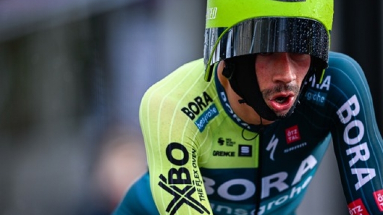 Roglic remporte le chrono malgré une erreur de parcours: Trop de reconnaissances