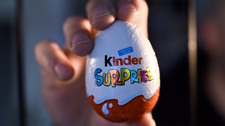 kinder-surprise