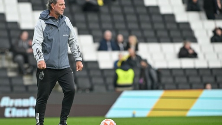 Les Red Flames commencent sans Cayman et Detruyer contre l'Espagne