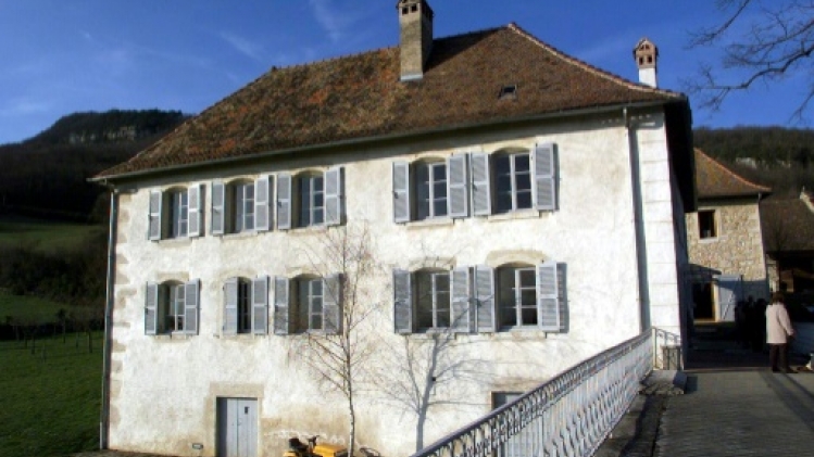 Quatre-vingts ans après la rafle, les anciens d'Izieu rendent hommage à un refuge magnifique