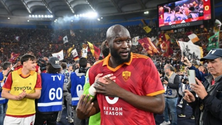 La Ligue réclame une enquête sur des insultes racistes contre Lukaku lors du derby romain